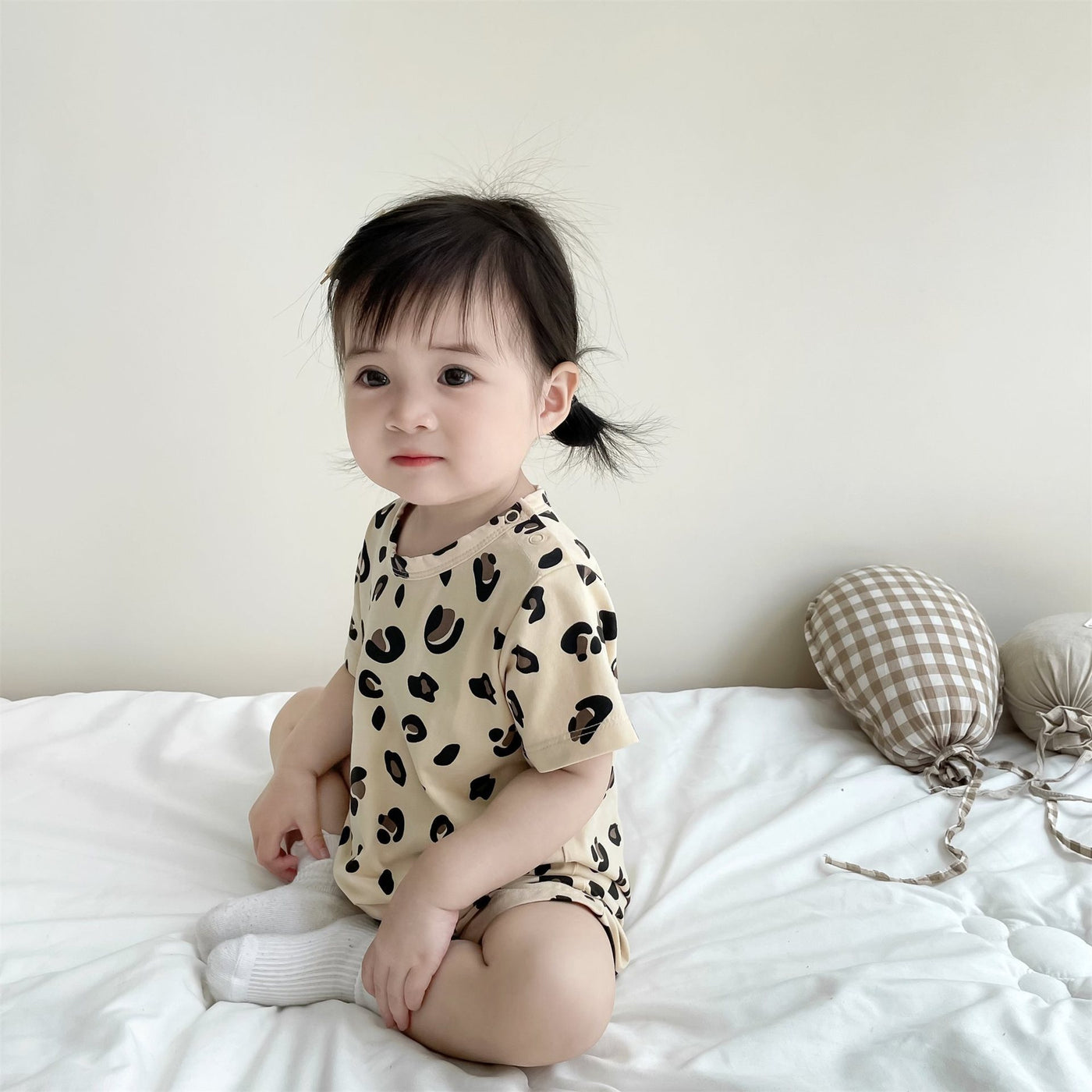 Thin Baby Clothes For Boys And Babies Summer Hakai Clothes For Girls And Babies Super Cute Short-sleeved Climbing Clothes Summer Western-style Jumpsuit